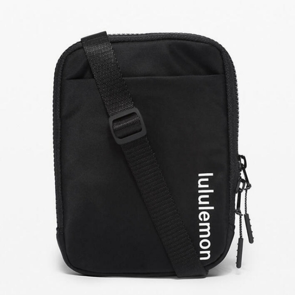 Lululemon Easy Access Crossbody Bag - photo 2