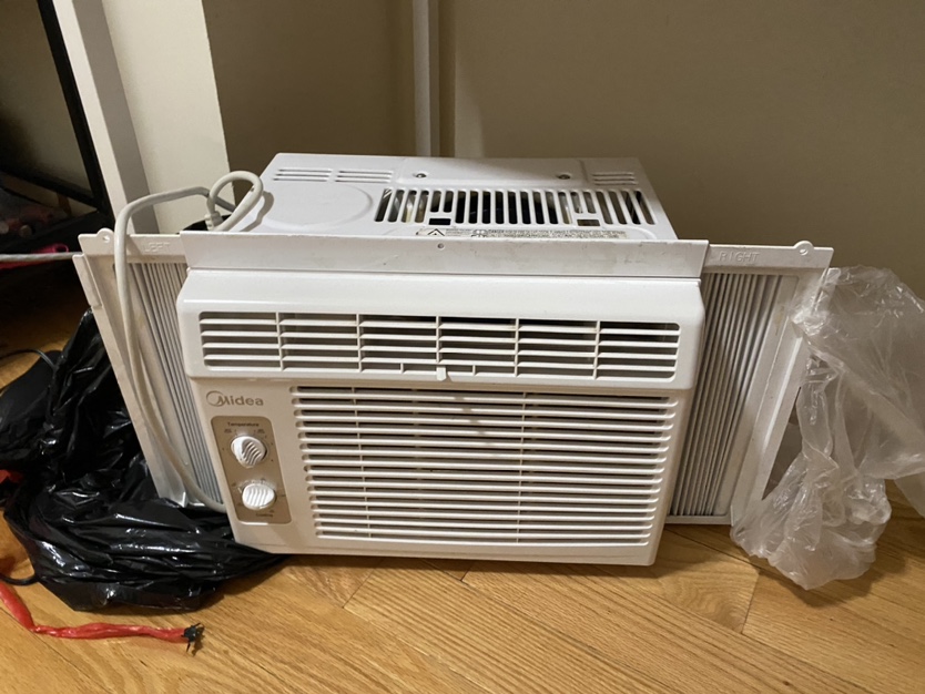 Window A/C - photo 3