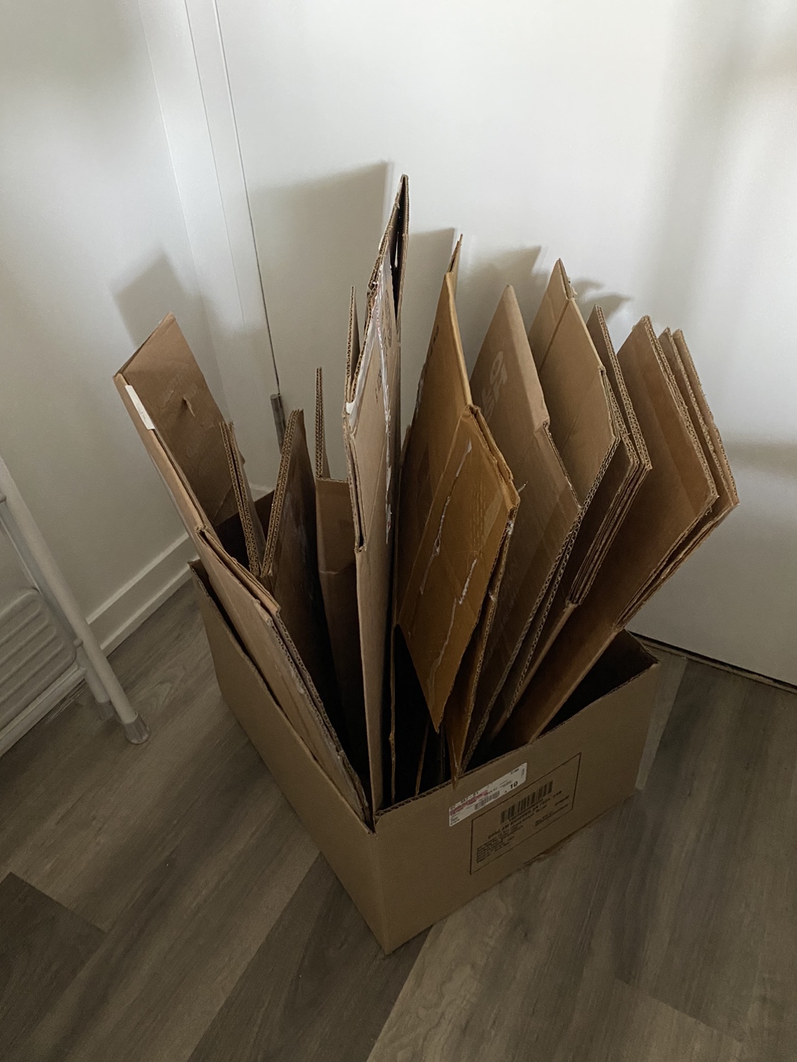 Used moving boxes thumbnail