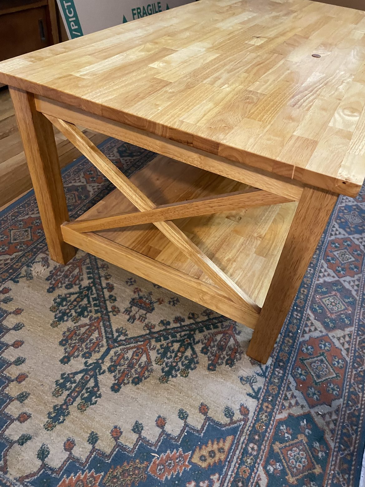 Coffee table (wood) Pick up only.  Jackson Heights - photo 2