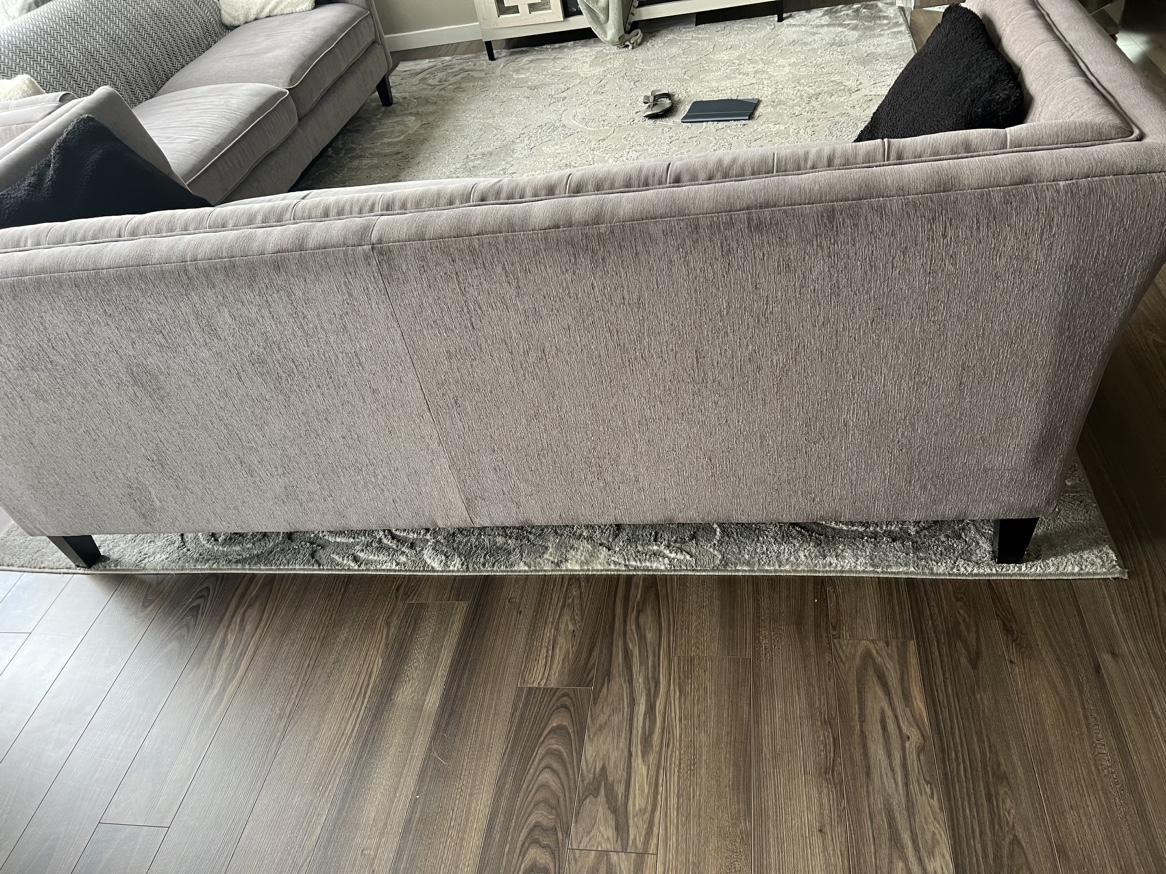 Couch - photo 4