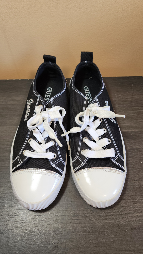 GUESS SHOES
