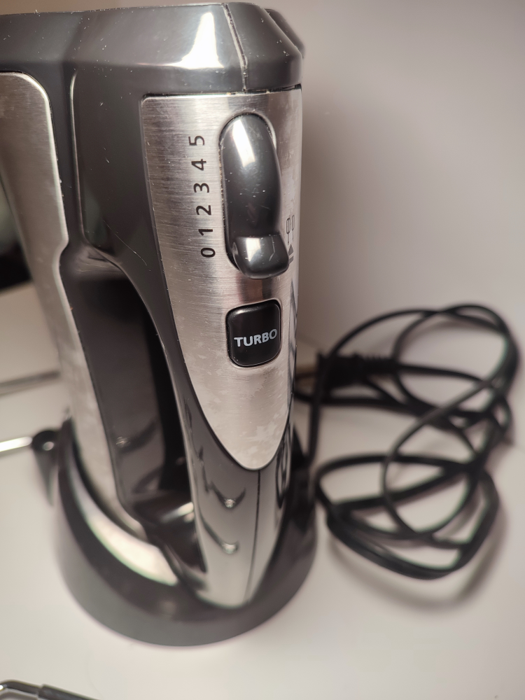 Hand Mixer with Stand image indicator(5)