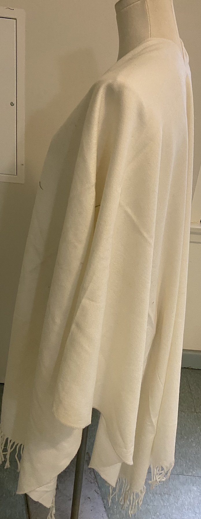 Off white shawl - photo 2