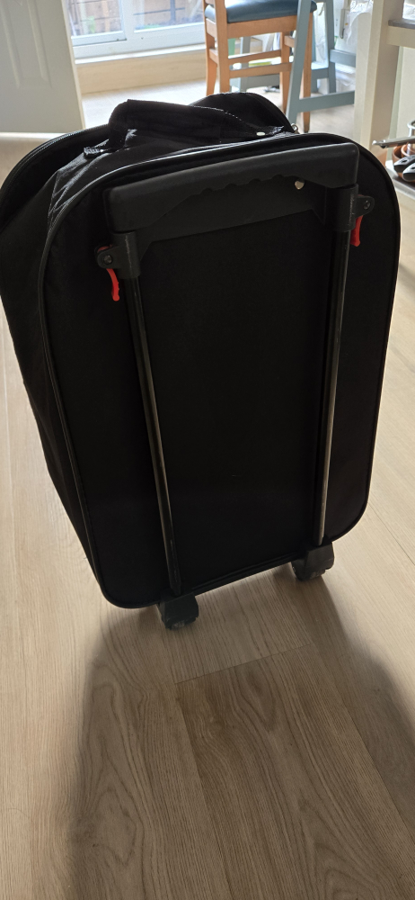 Carry-on suitcase - photo 2