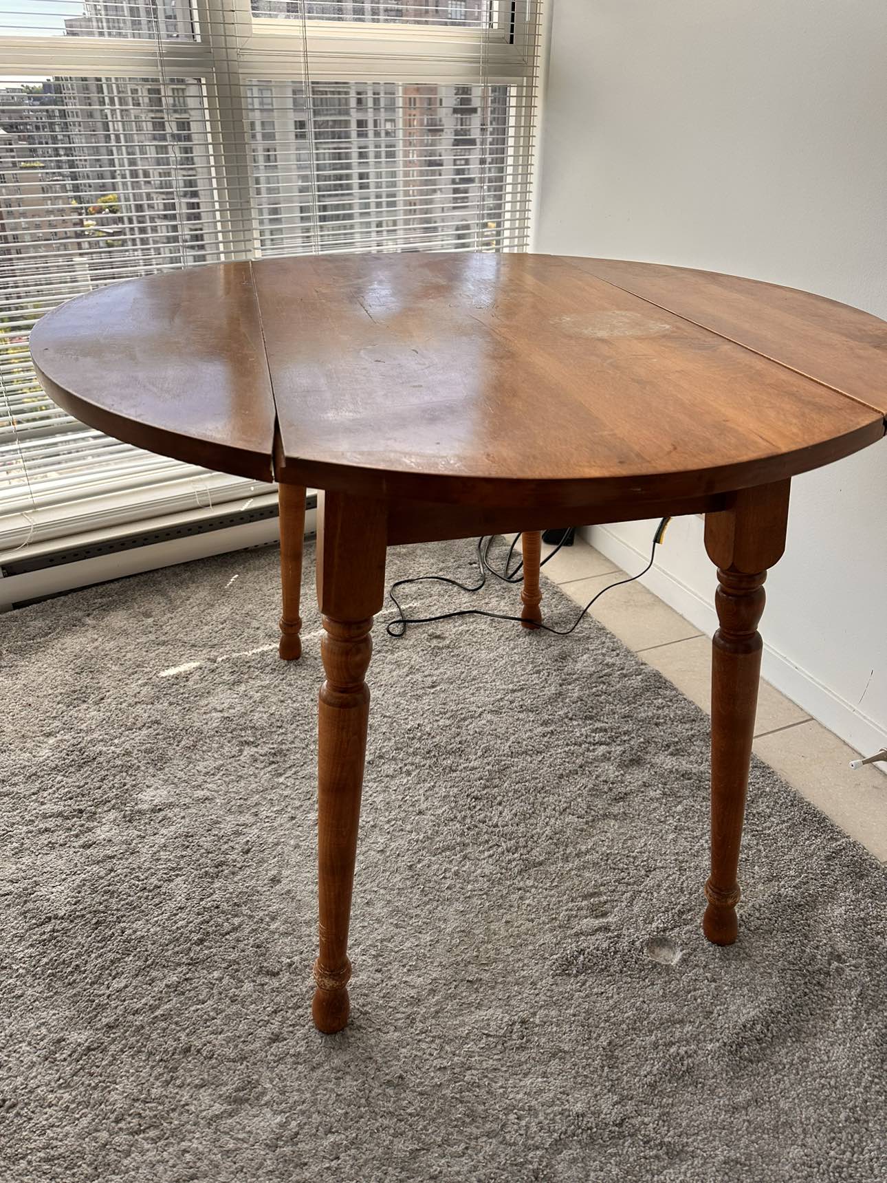 Round wooden foldable table - photo 4