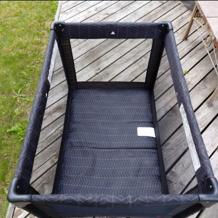 COSCO Play pen yard with play mat on wheels with breathable mesh - photo 4