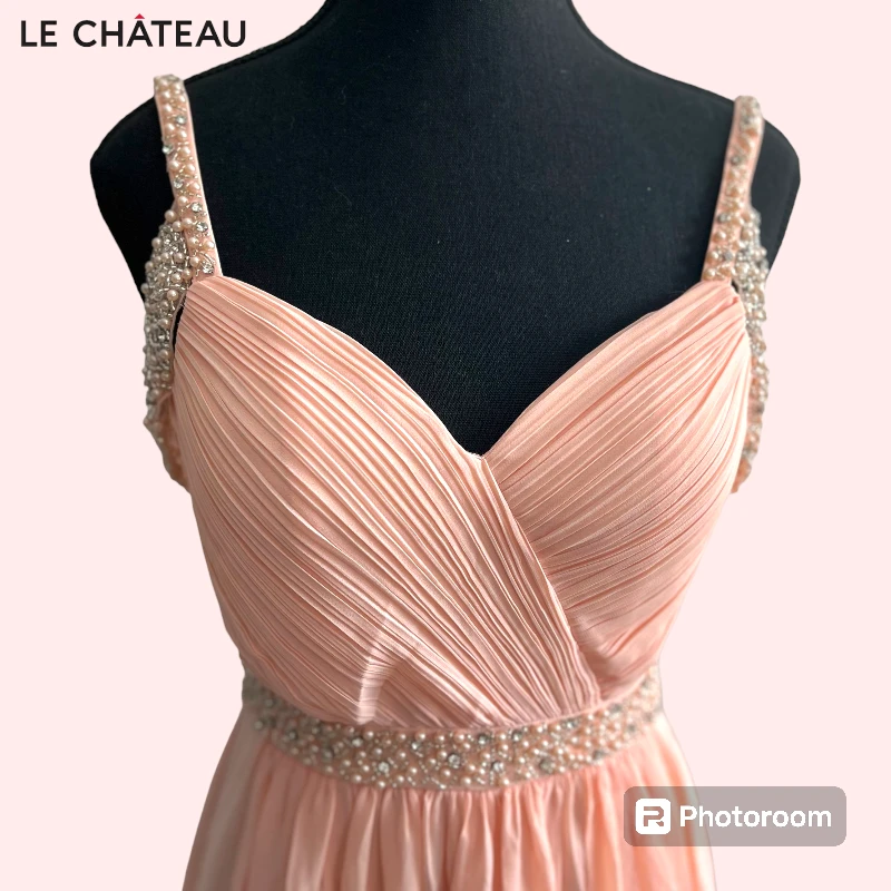 🌸 BRAND NEW 🌸 Le Château Dress 👗 image indicator(4)