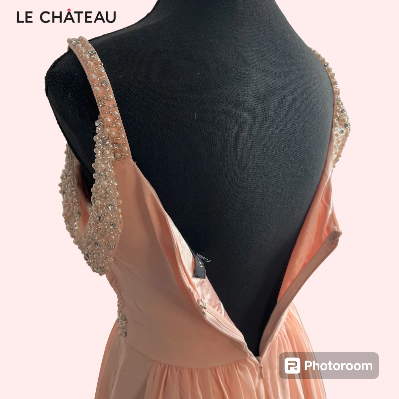 🌸 BRAND NEW 🌸 Le Château Dress 👗 image indicator(6)