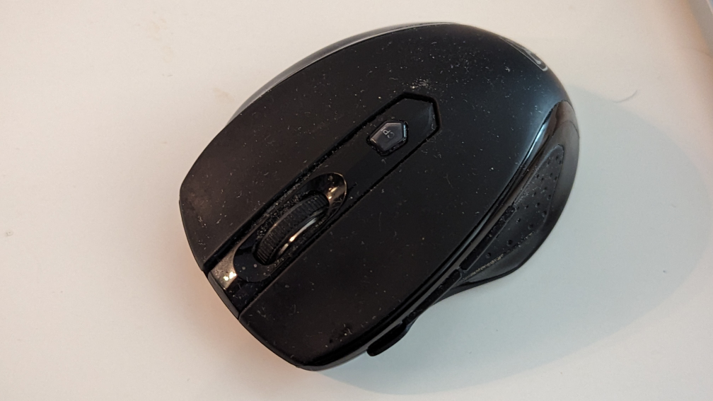 Wireless 6 button mouse 🧡