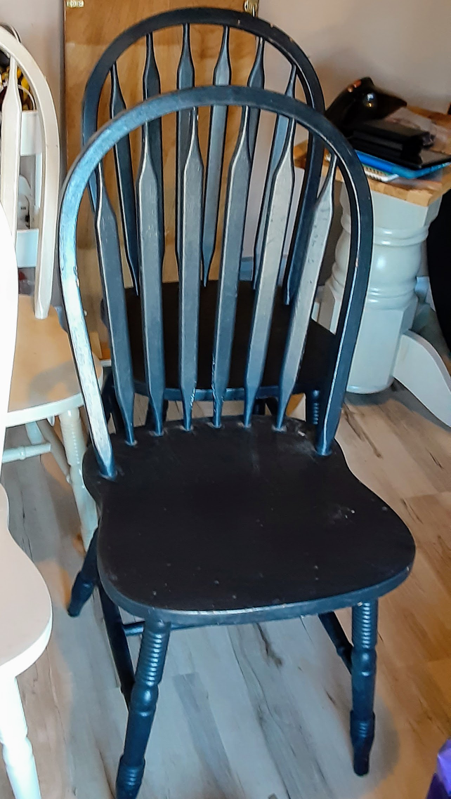 Solid wood kitchen Table with leaf and five chairs - photo 5