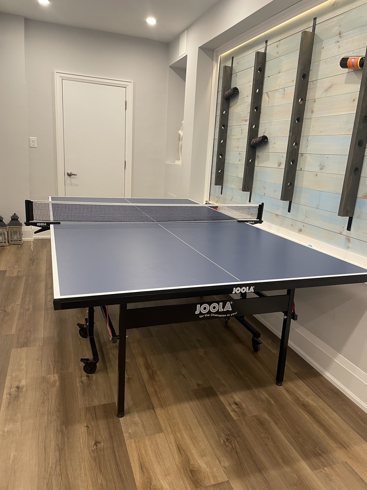 Joola ping pong table with net and paddles thumbnail