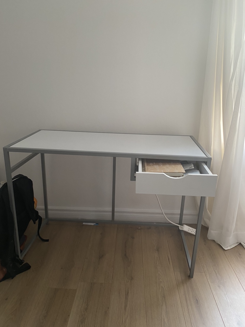 Office desk - photo 5