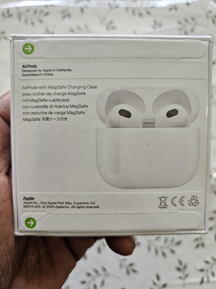 AirPods 3rd Generation - photo 3