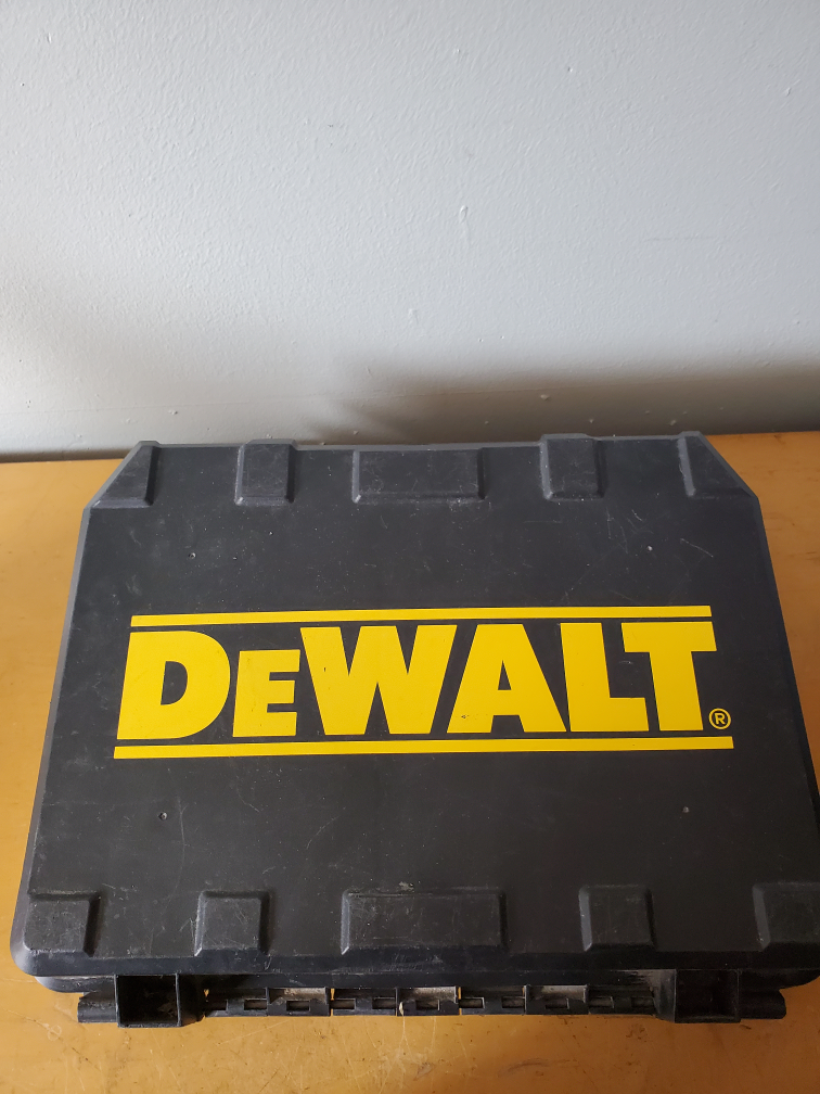 Dewalt DW926 3/8" (10mm) VSR Cordless Adjustable Power Drill image indicator(3)