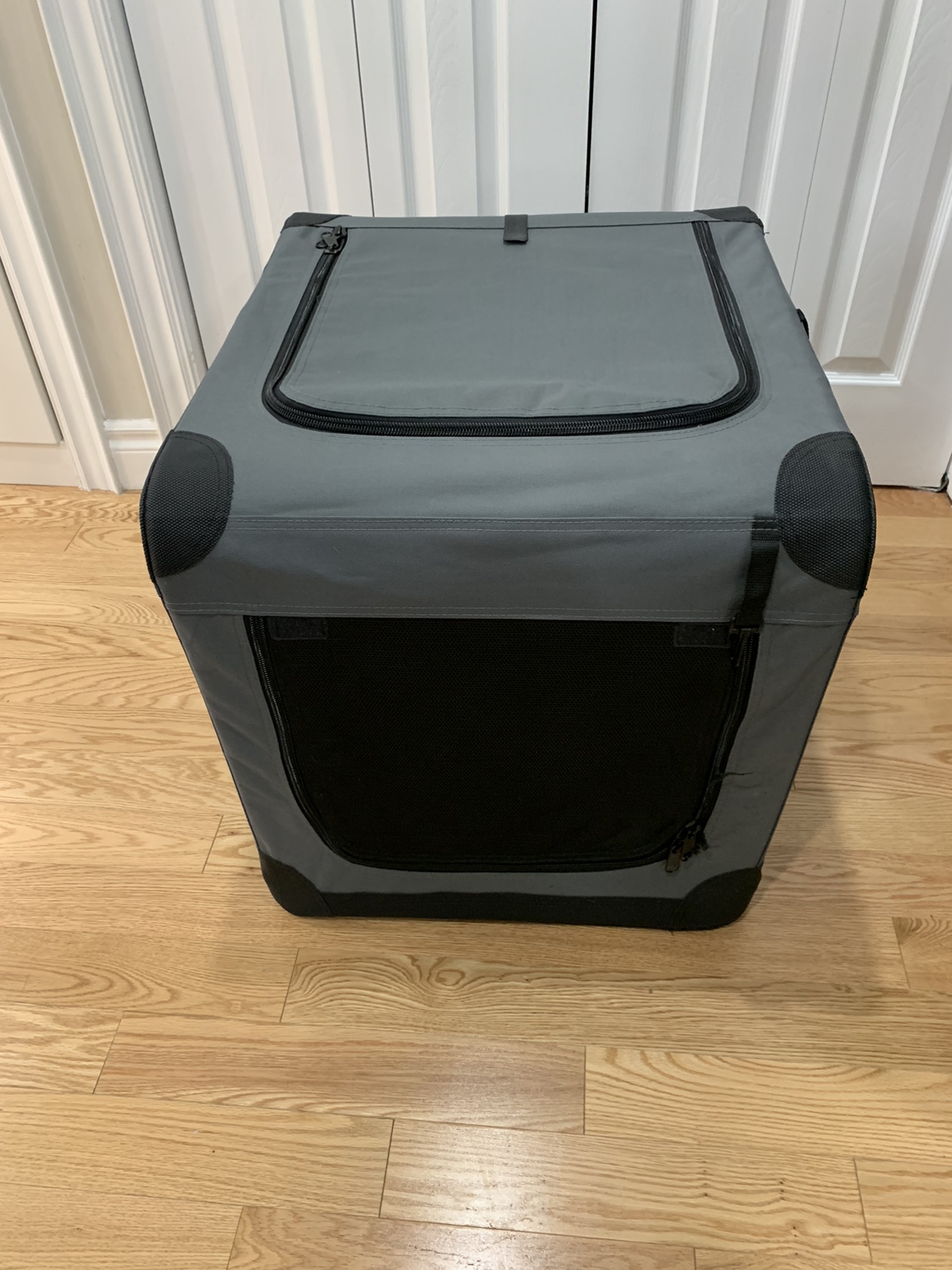 Frisco  3-Door Collapsible Soft-Sided Dog Crate image indicator(6)