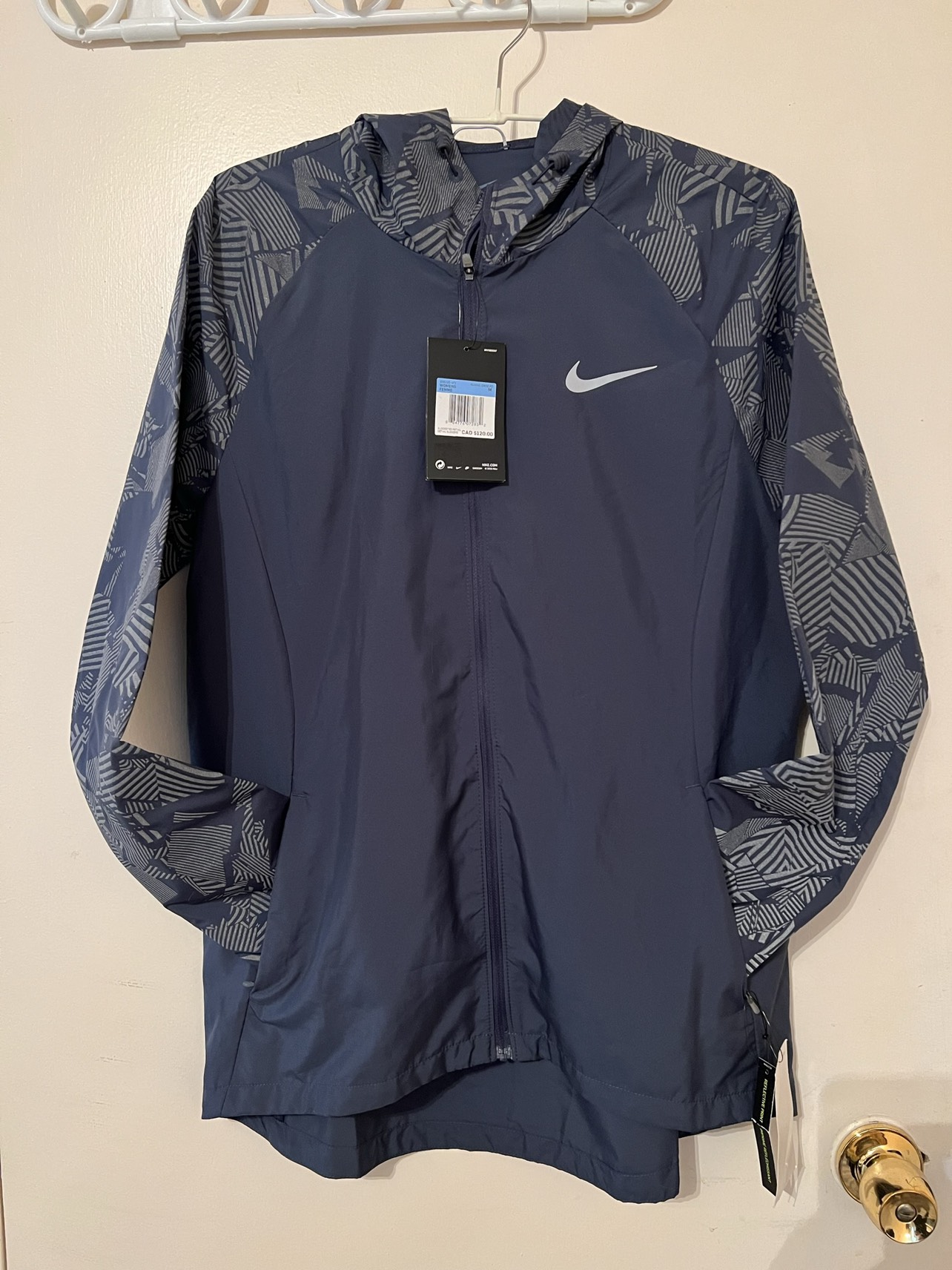 Nike Reflective Windbreaker - photo 3