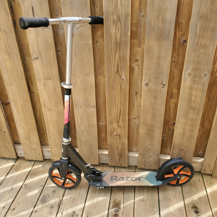 Kids/Youth Scooter - Razor