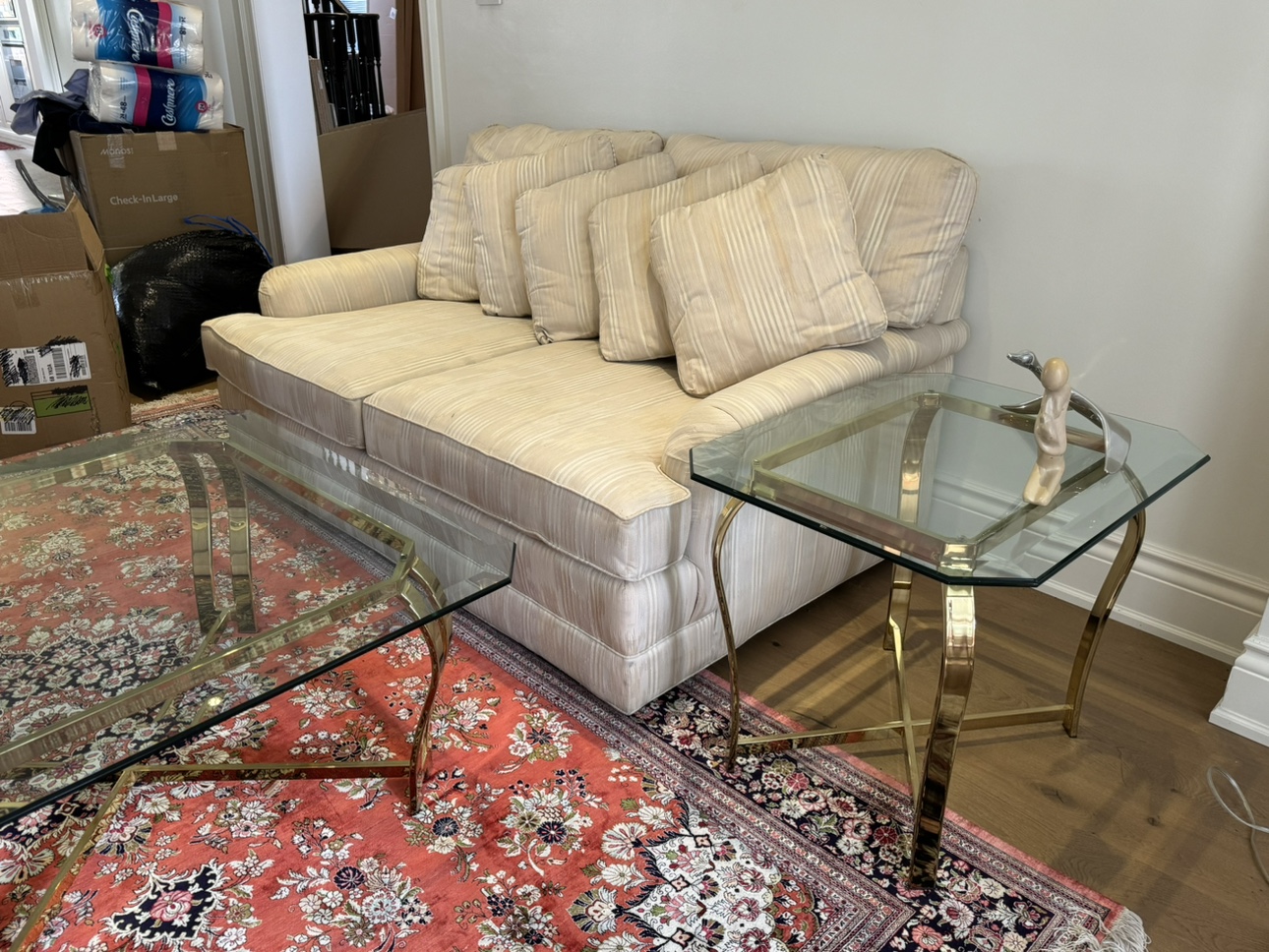 Sofa set with two side table and a coffee table - photo 5