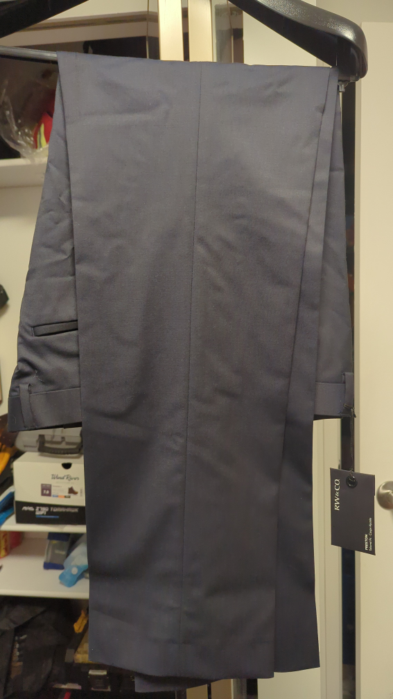 RW & CO. Brand new 2 pieces men's suit - photo 2