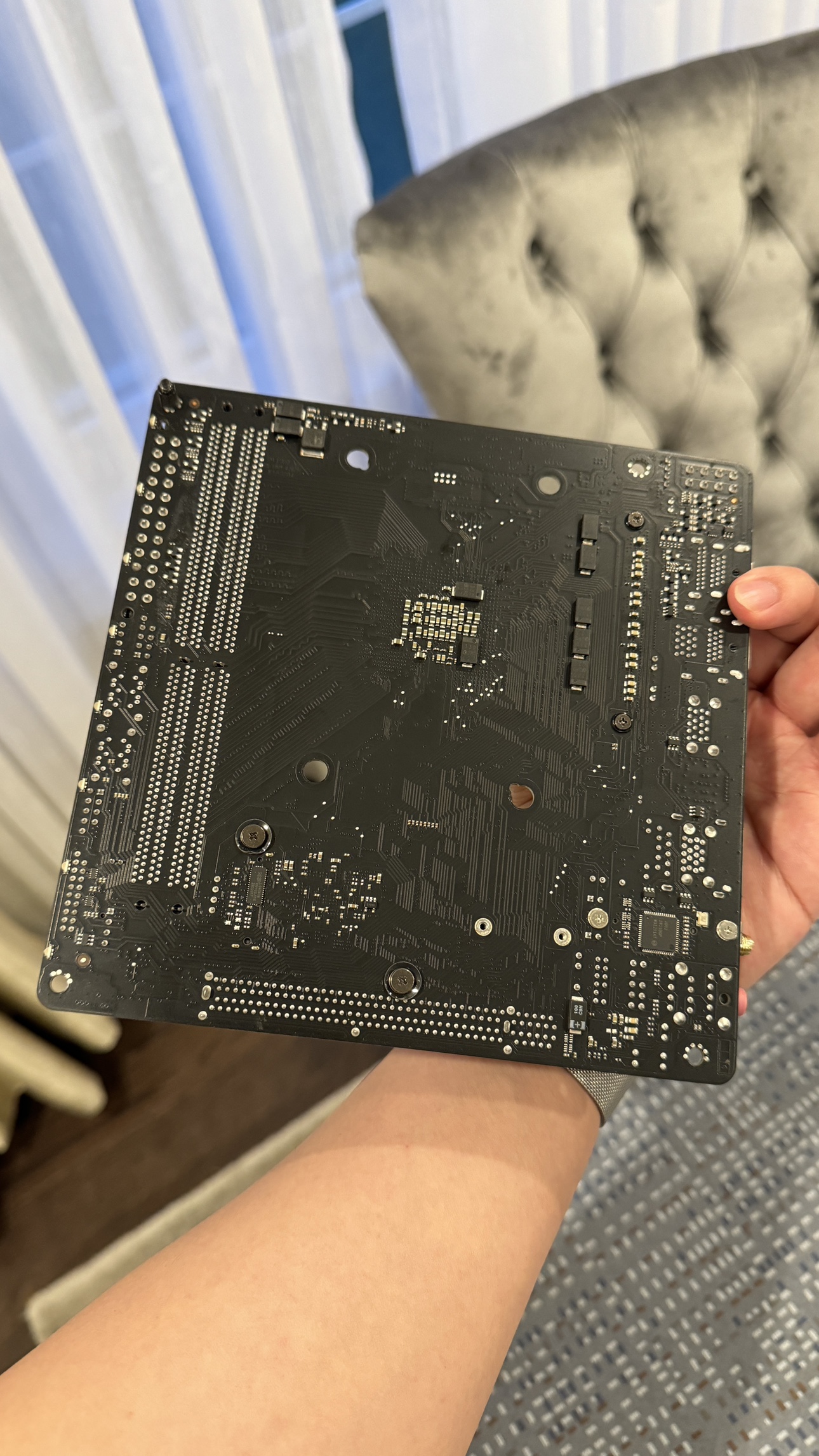 Gigabyte Aorus B450I Pro Wifi image indicator(4)