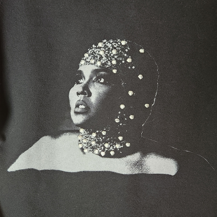 LIZZO Official Concert Tour Hoodie - photo 3