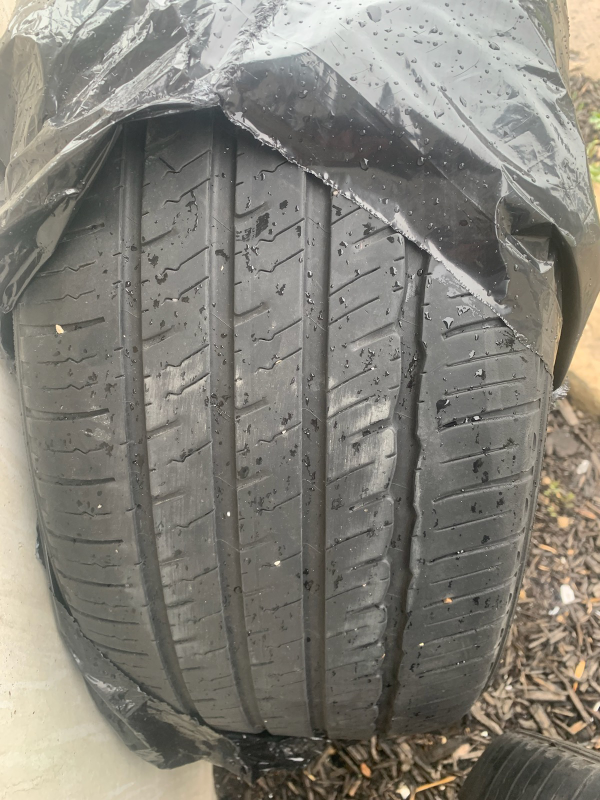 2 radial Michelin 234/45 R18 for $60 thumbnail