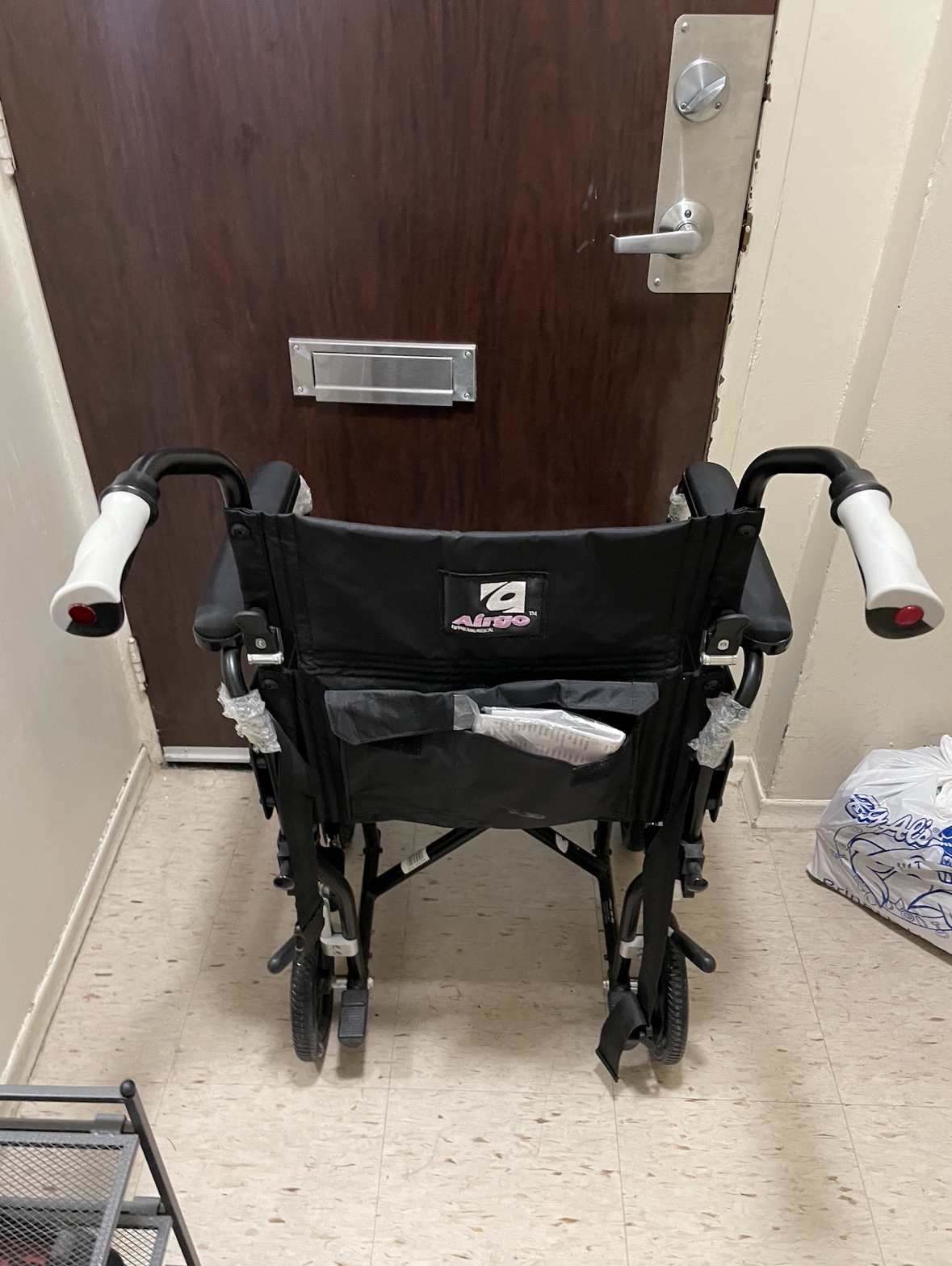 Wheel chair - photo 3
