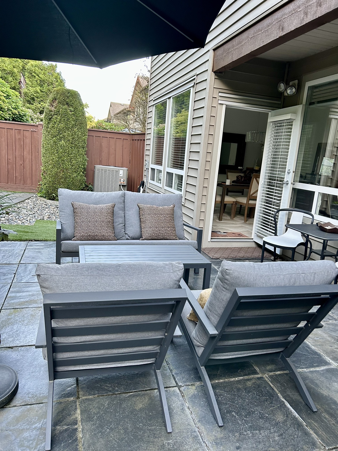 OUTDOOR FURNITURE GROUPING - photo 3