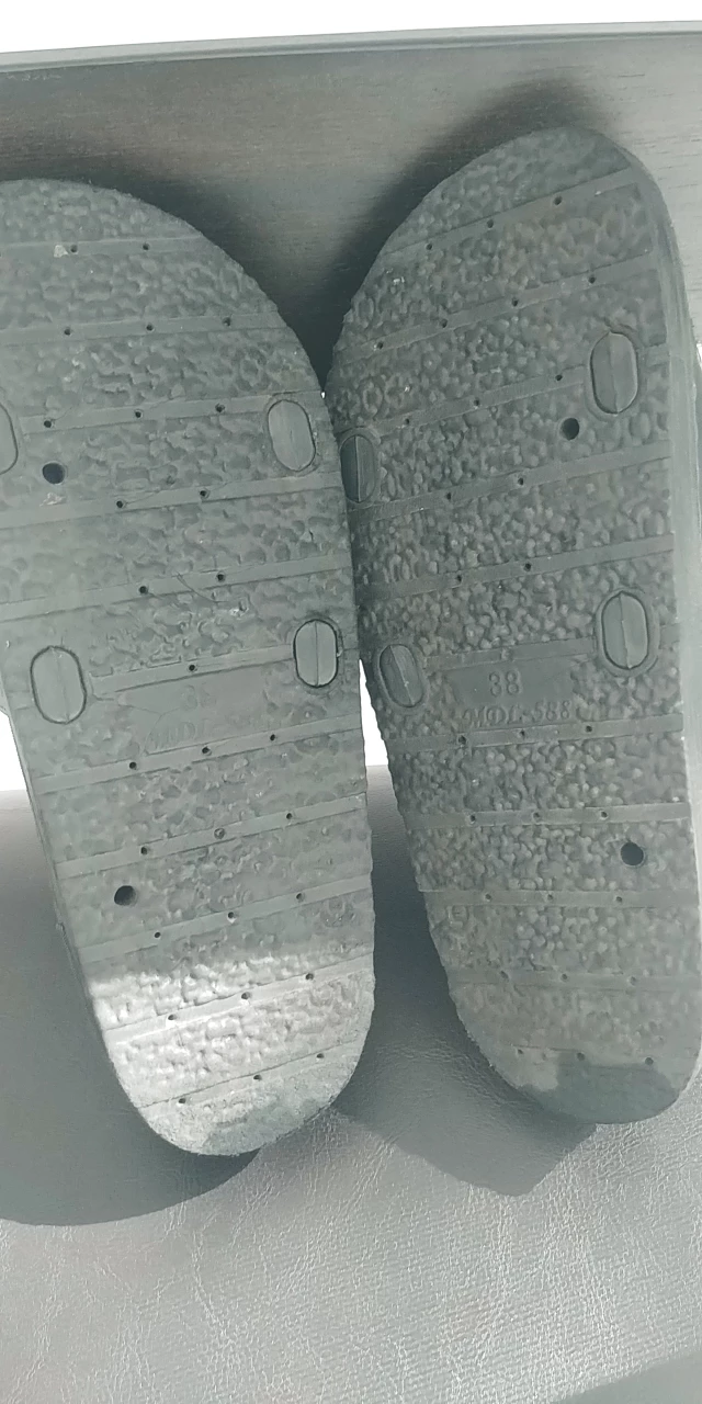 Black Detailed Sandals S. 8 image indicator(4)