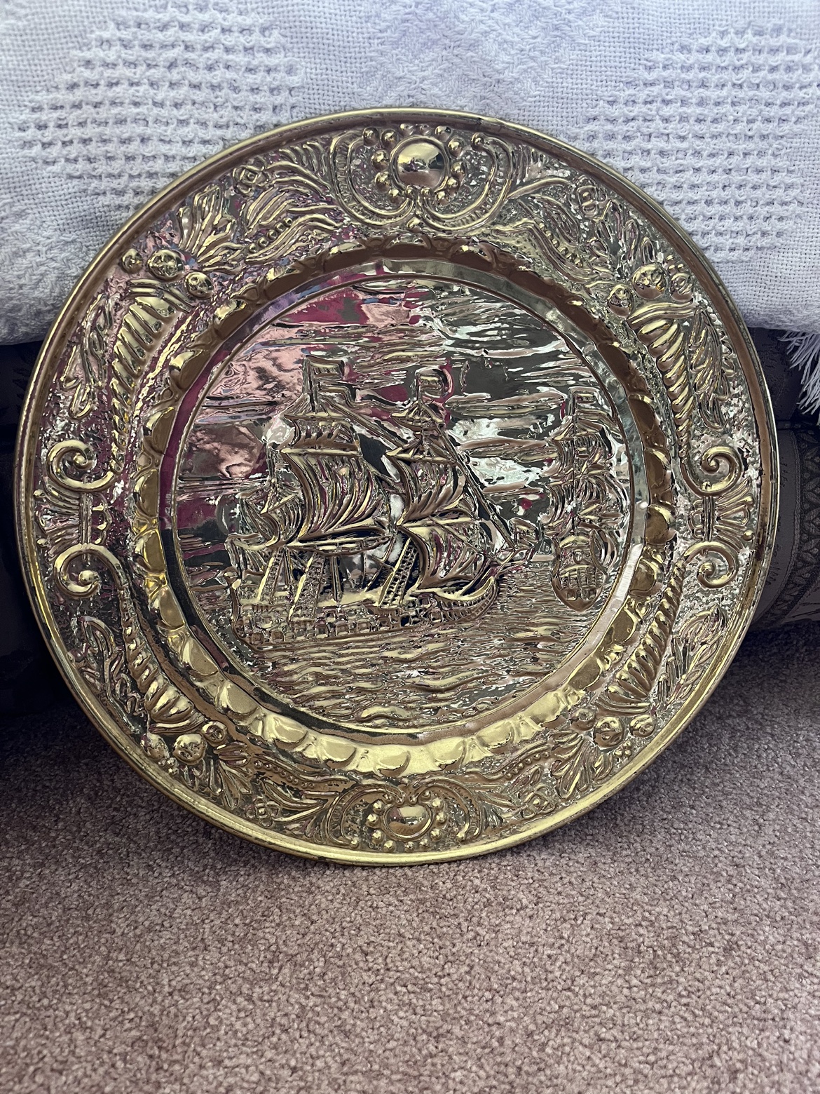 Vintage 14” brass decor plate. - photo 2
