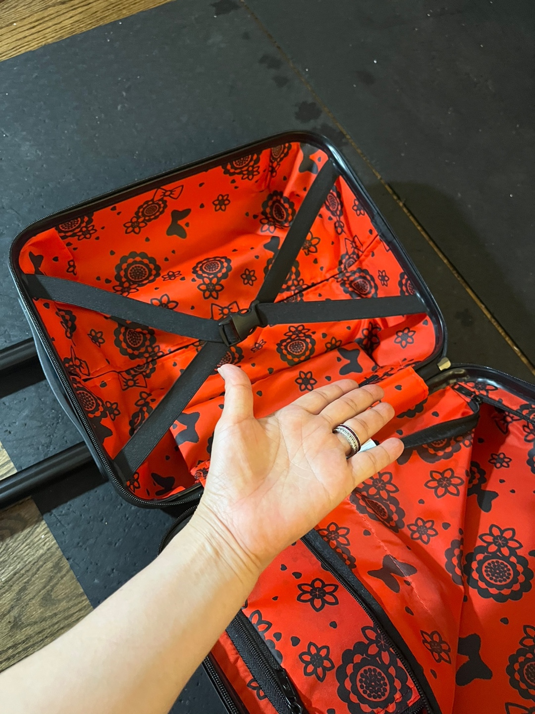 Minnie Mouse luggage - photo 3