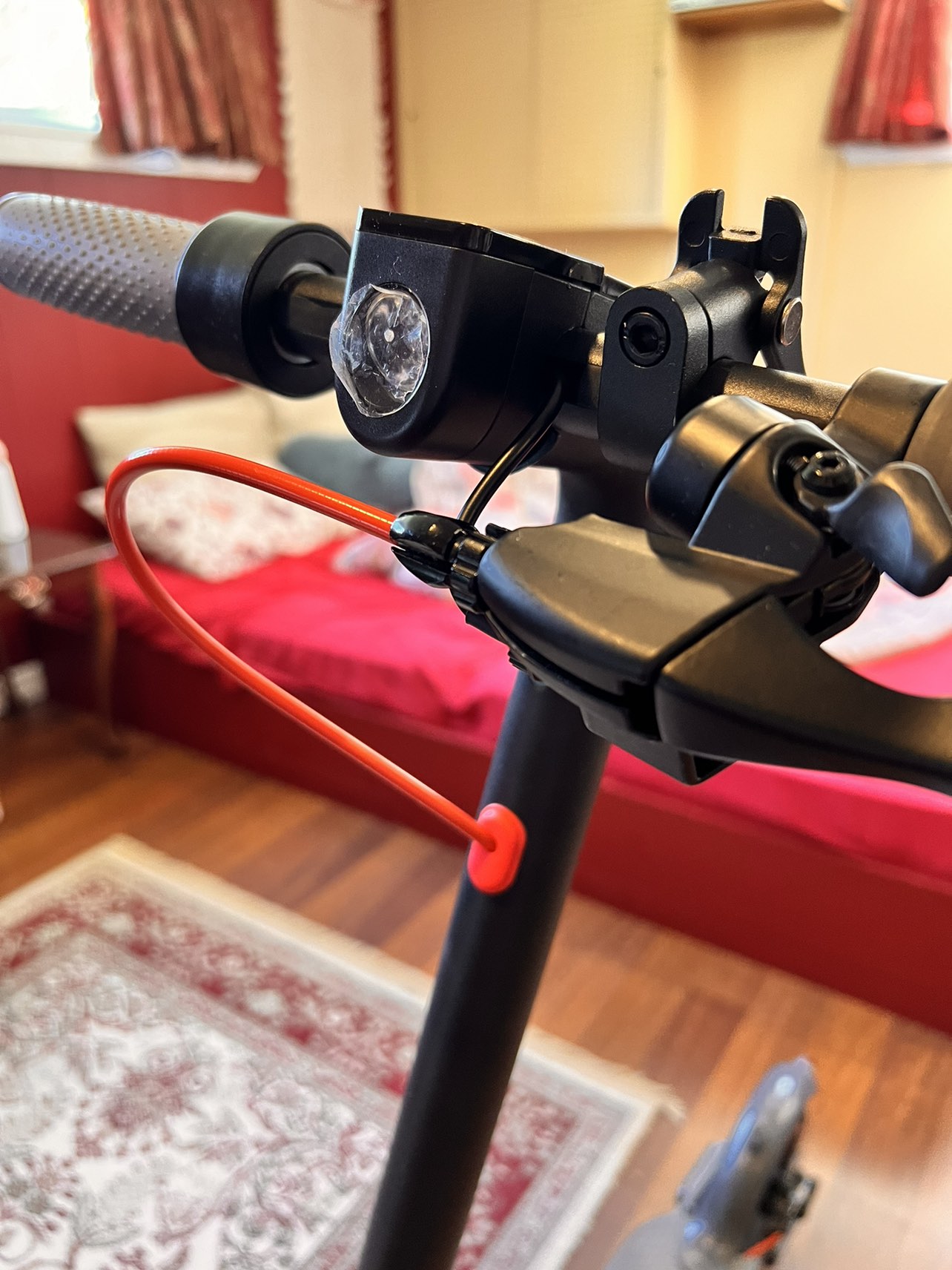 Foldable Electric Scooter image indicator(9)