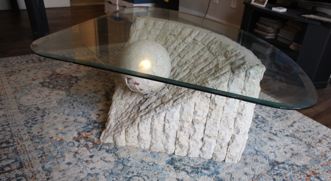 Stone coffee table with glass top - photo 2