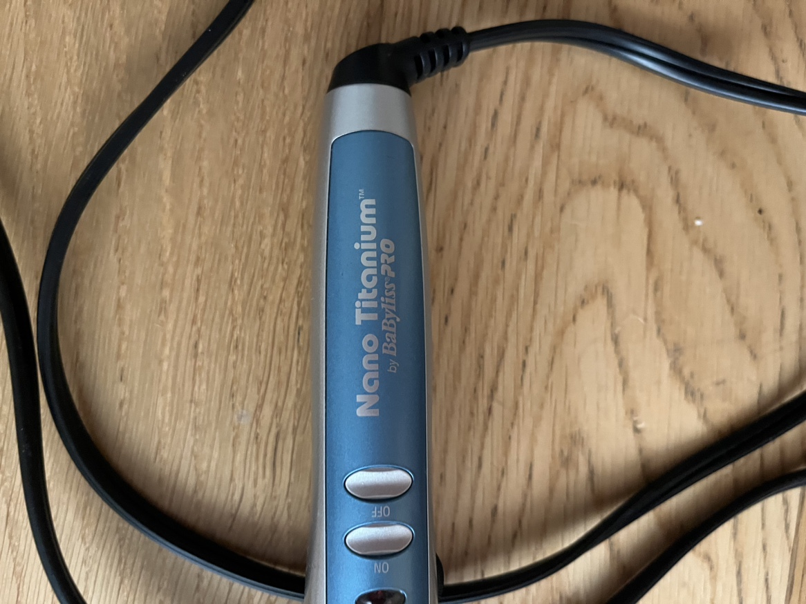 Babyliss Pro curling iron