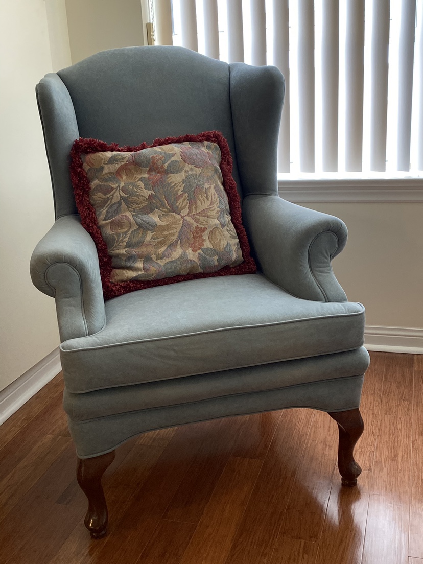 Love seat and high back chair - photo 2