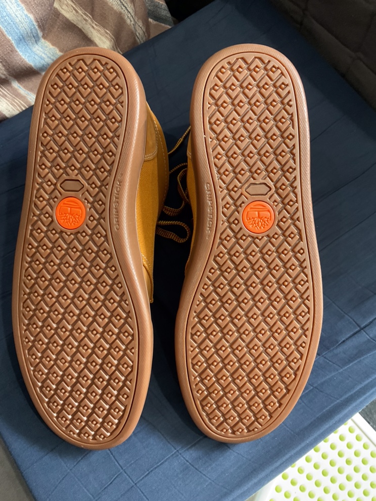 brand new Timberland mens shoes (9.5US) image indicator(2)