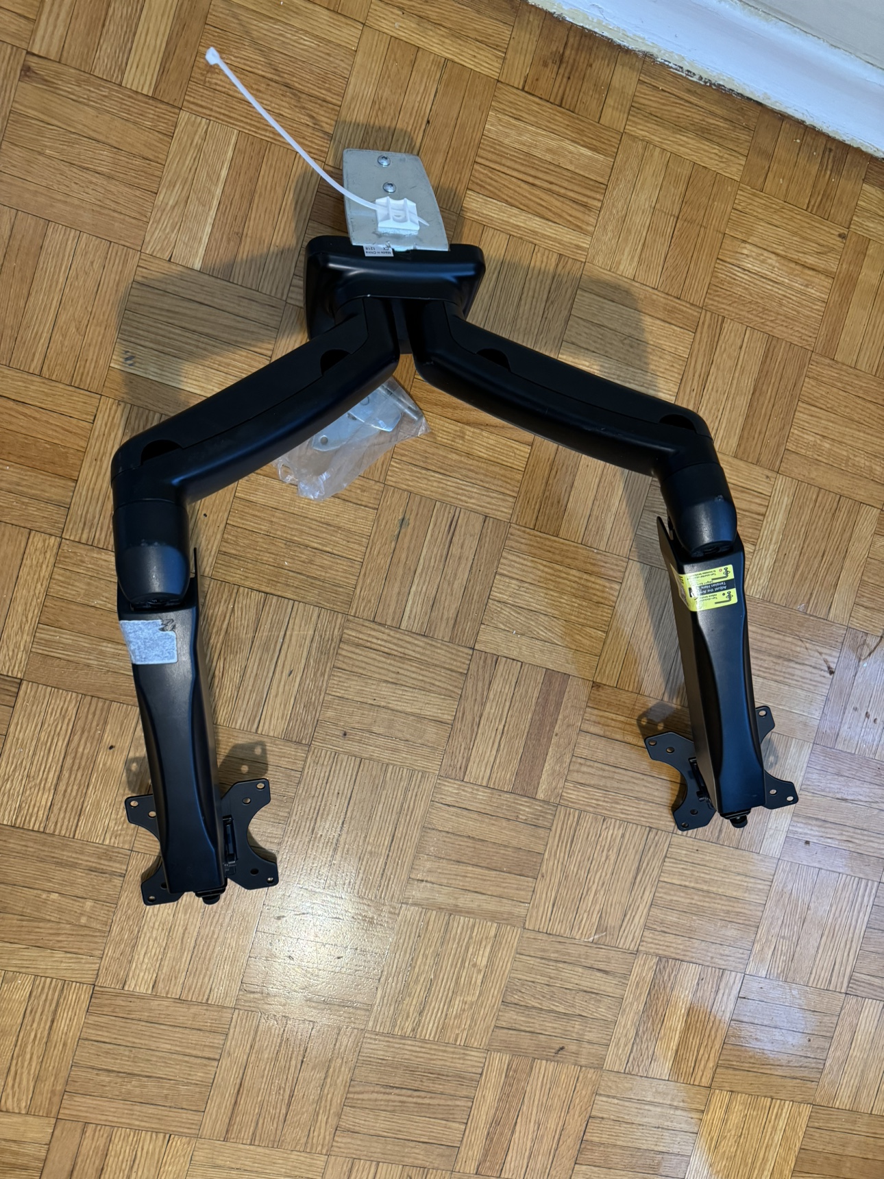 Dual monitor gas spring arm - photo 2