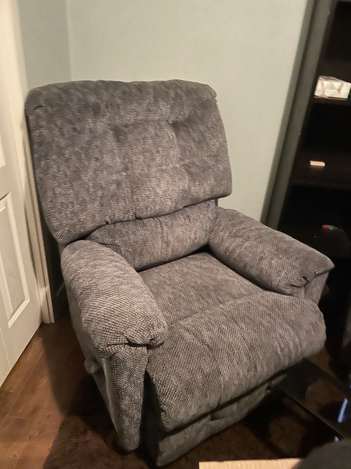 2 recliners 50.00 each thumbnail