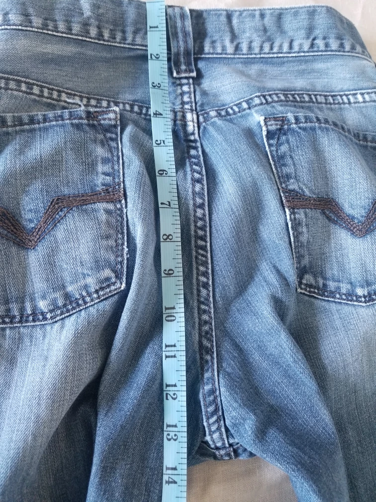 GUESS Men's Relaxed Fit Jeans Size 31 image indicator(5)