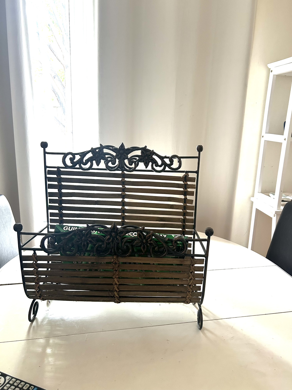 Metal Magazines  holder