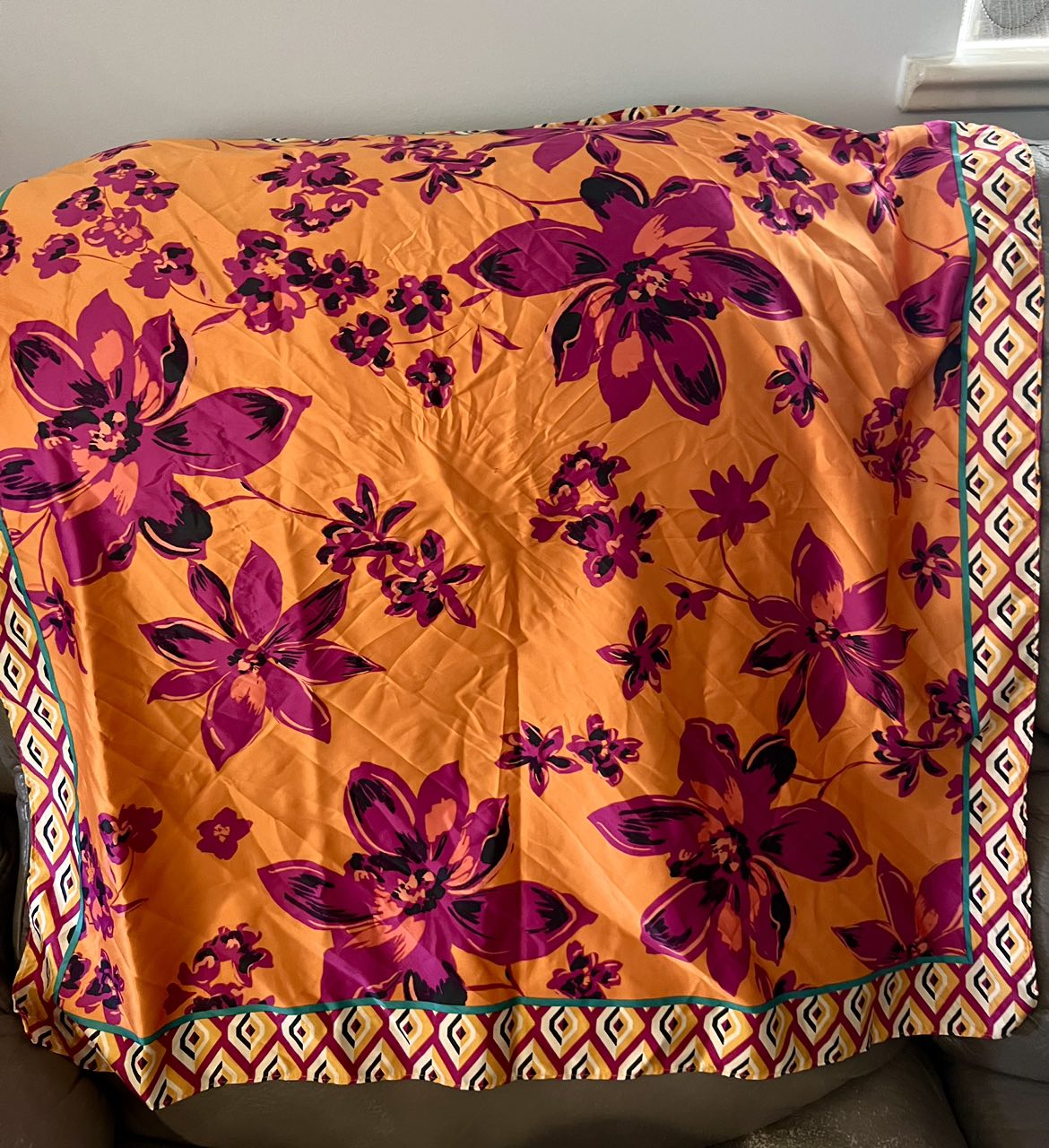 NEW ZARA Square Floral Scarf - photo 2
