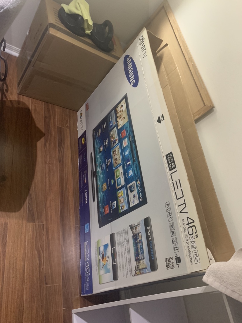 Smart tv 46” (2012- no controller or base thumbnail