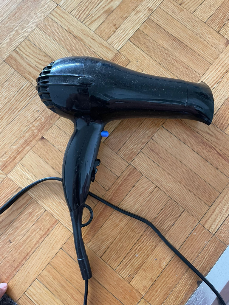 Hair dryer