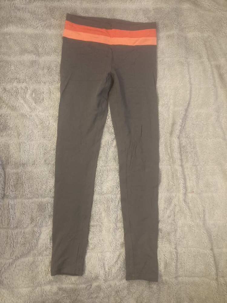 LOT 9 Piece Athletic Wear XS-S MINT image indicator(7)