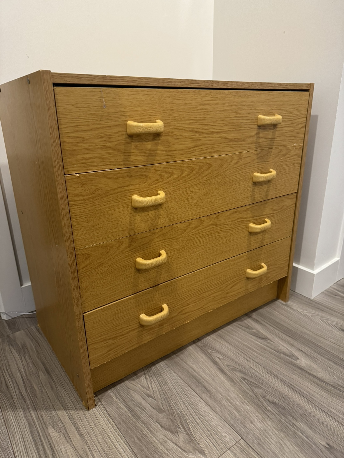 2 set of Drawers for free