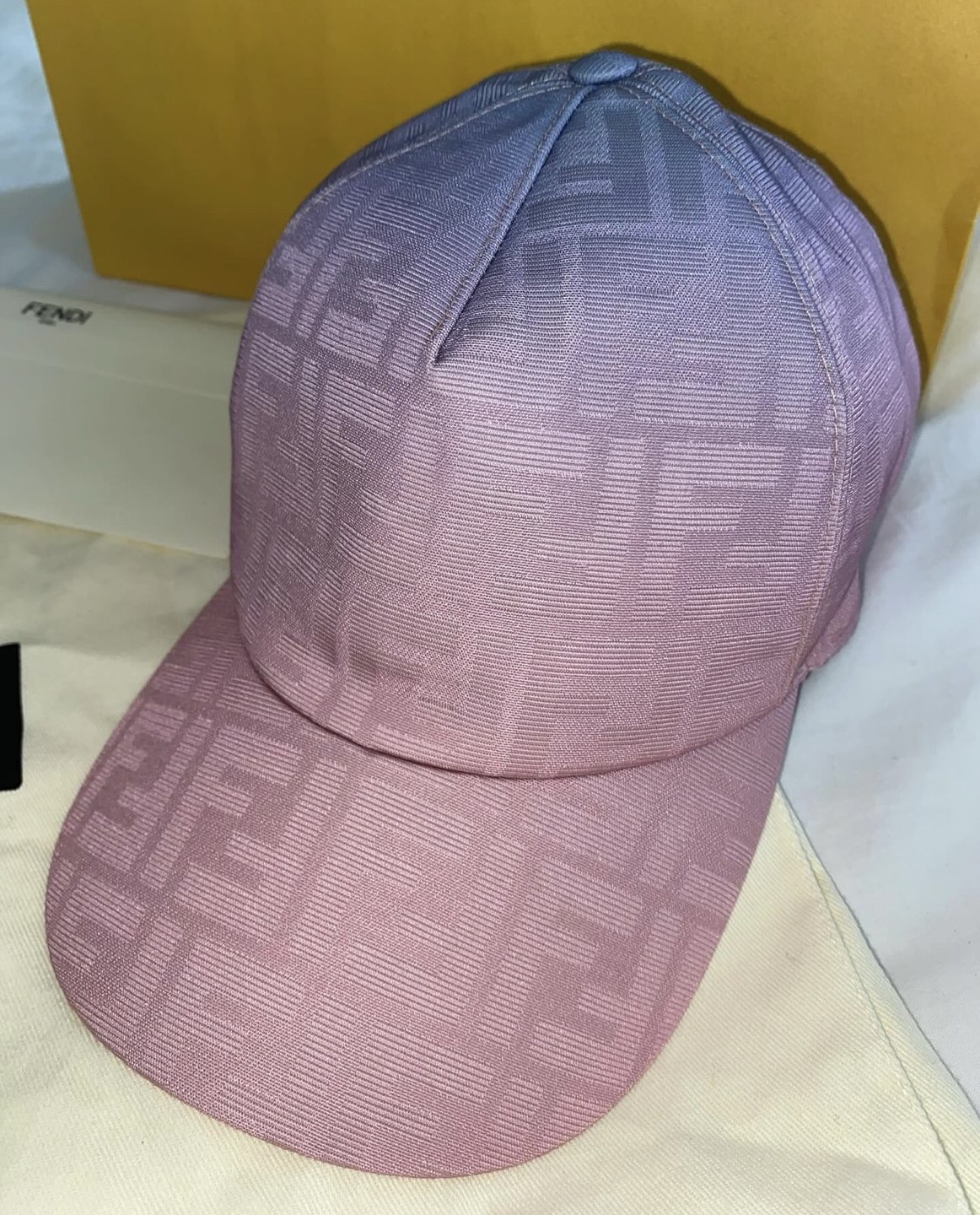 FENDI ROMA CAP image indicator(2)