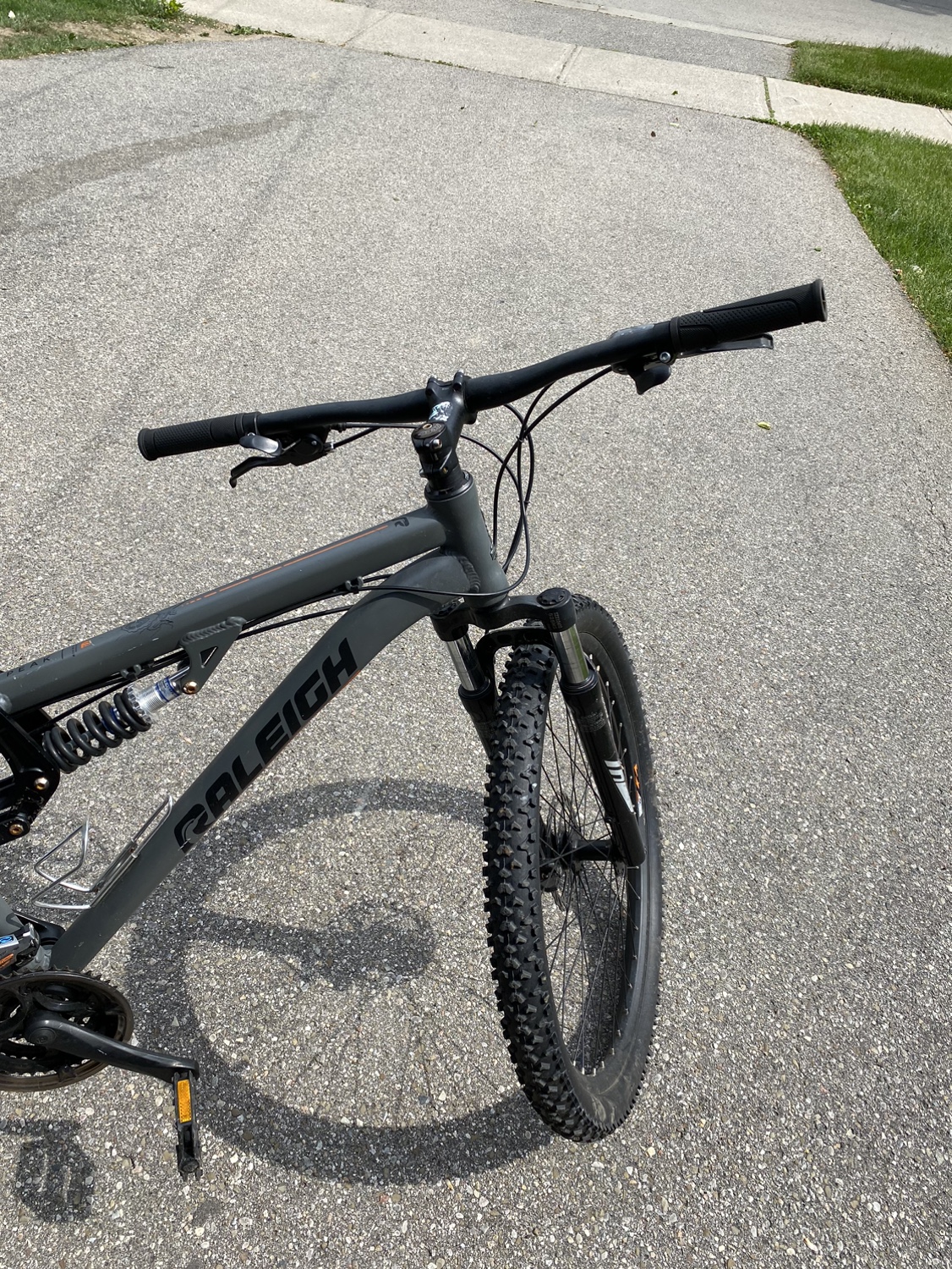 Raleigh 27.5” Bicycle Adult/Downhill Mountain Bike - photo 5