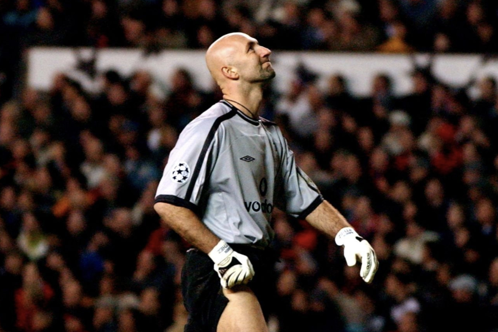 Manchester United Umbro England soccer jersey image indicator(4)