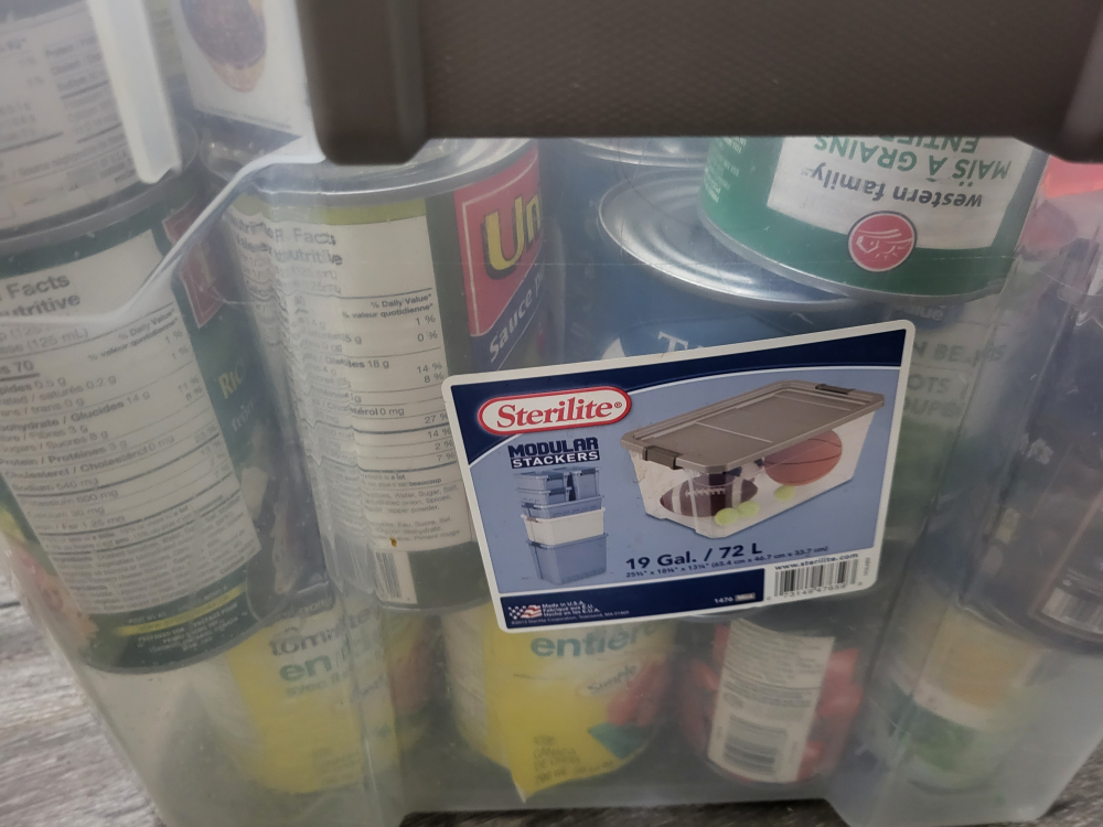 Free Bin full of goodies - photo 4